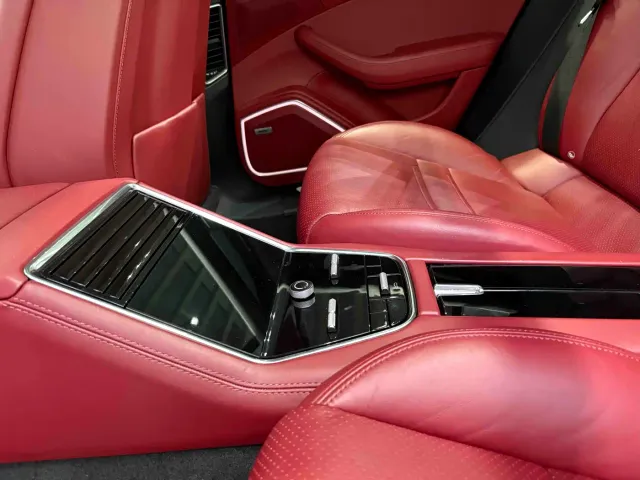 Porsche Panamera — Фото автомобиля 13