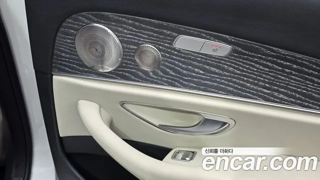 Mercedes-Benz E-Class W213 — Фото автомобиля 30