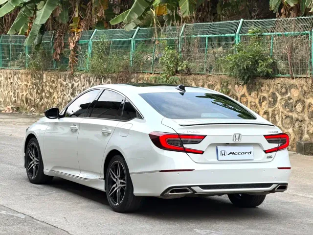 Honda Accord — Фото автомобиля 6