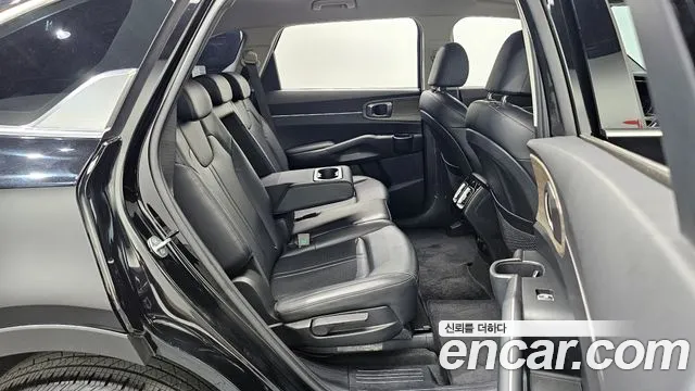 Kia Sorento Sorento 4-е поколение Бензин 2.5T 2WD — Фото автомобиля 11