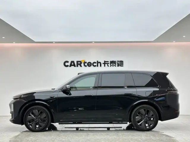 Li Auto L9 — Фото автомобиля 2