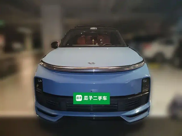 Li Auto L9 — Фото автомобиля 23