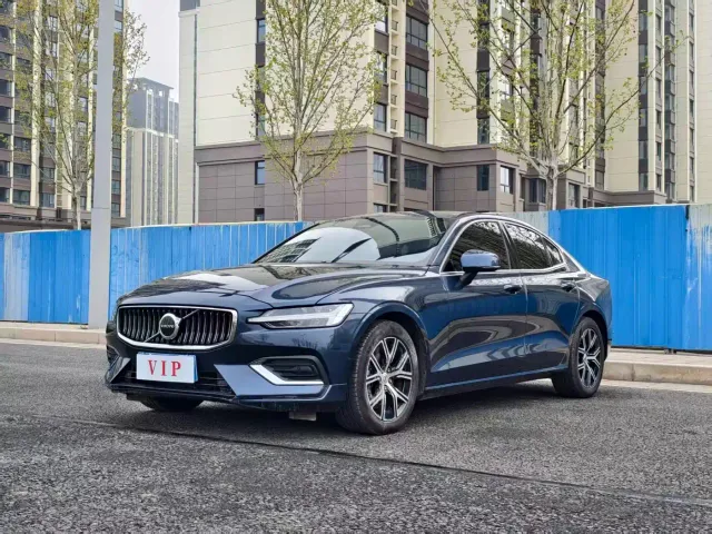Фотография автомобиля — Volvo S60
