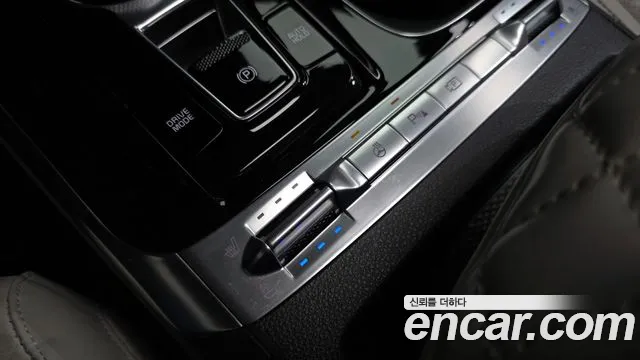 Kia Canival Carnival 4 поколение Бензин 7 мест Signature — Фото автомобиля 26