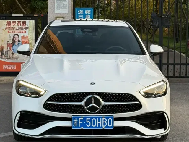 Mercedes-Benz C-Class — Фото автомобиля 2