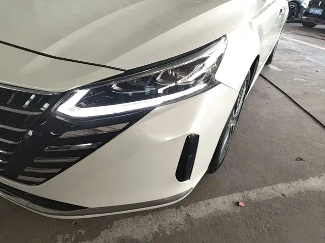 Nissan Teana — Фото автомобиля 17