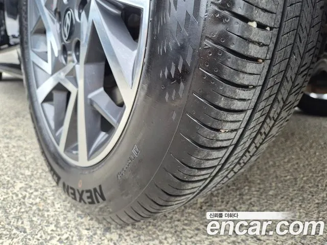 Hyundai Grandeur Grandeur (GN7) 2.5 Бензин 2WD — Фото автомобиля 8