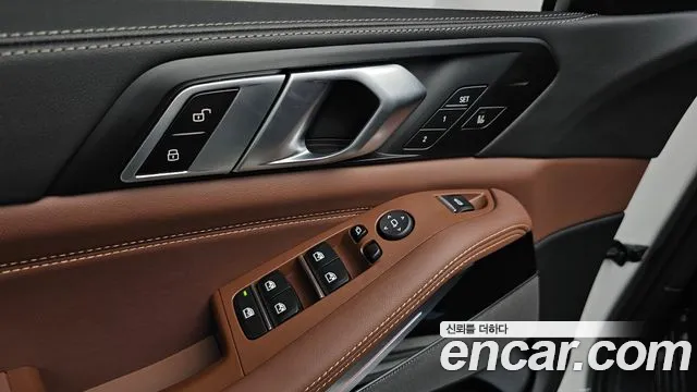 BMW X5 xDrive 40i M Sport — Фото автомобиля 14
