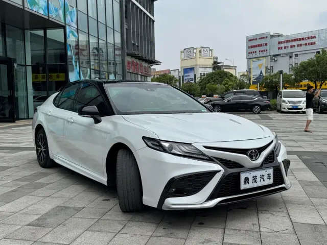 Toyota Camry — Фото автомобиля 8