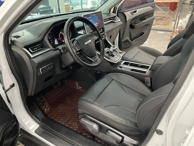 Haval M6 — Фото автомобиля 5