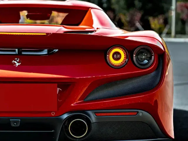 Ferrari F8 — Фото автомобиля 6