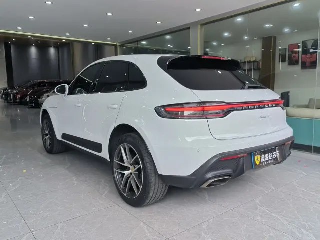 Porsche Macan — Фото автомобиля 16