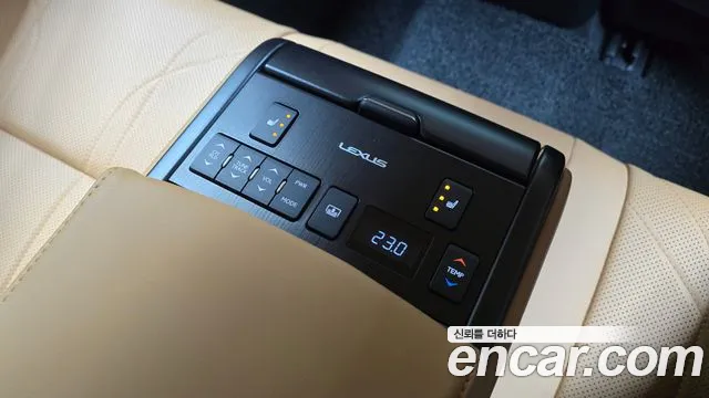 Lexus ES 7th Gen — Фото автомобиля 30