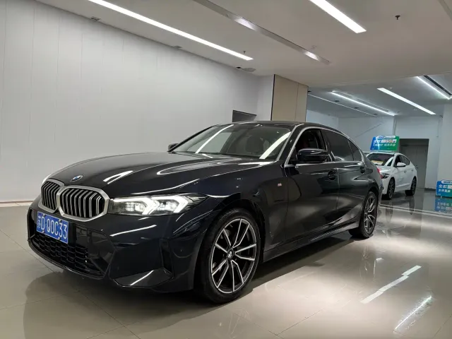 Фотография автомобиля — BMW 3 Series