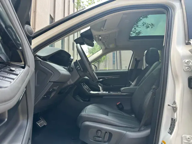 Land Rover Range Rover Evoque — Фото автомобиля 7