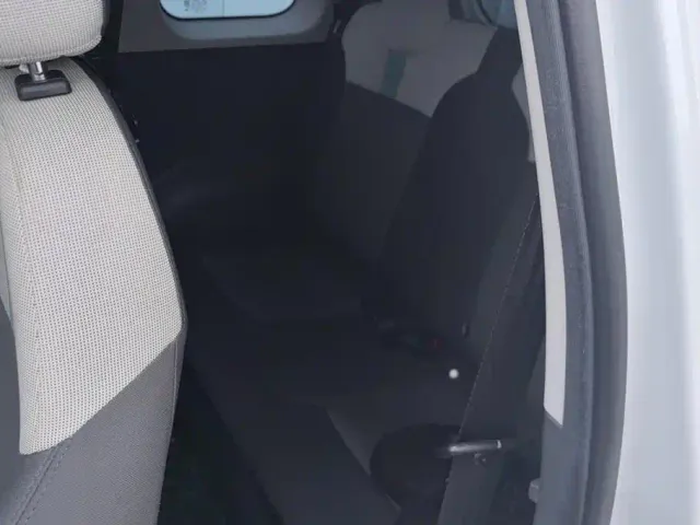 Changan Lumin — Фото автомобиля 11