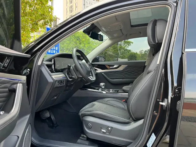 Hongqi HS5 — Фото автомобиля 4