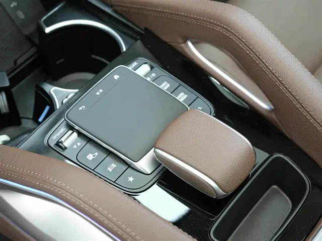 Mercedes-Benz GLE-Class — Фото автомобиля 15