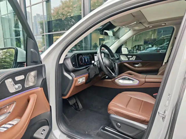 Mercedes-Benz GLE-Class — Фото автомобиля 3