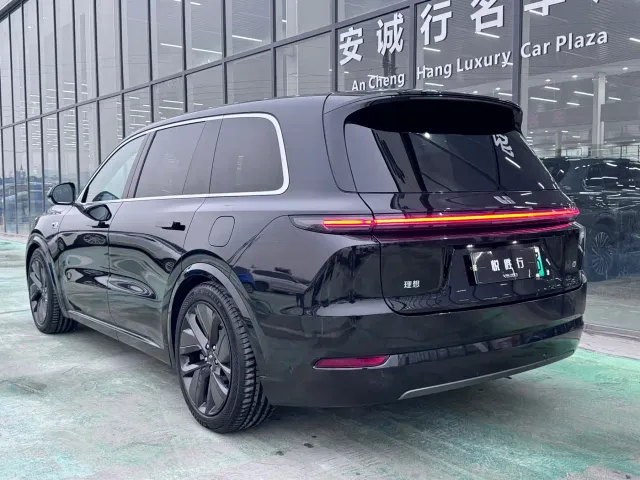 Li Auto L9 — Фото автомобиля 5