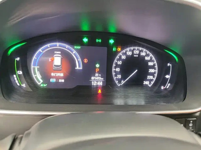 Honda Odyssey — Фото автомобиля 11