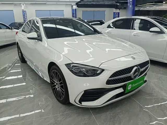 Mercedes-Benz C-Class — Фото автомобиля 3