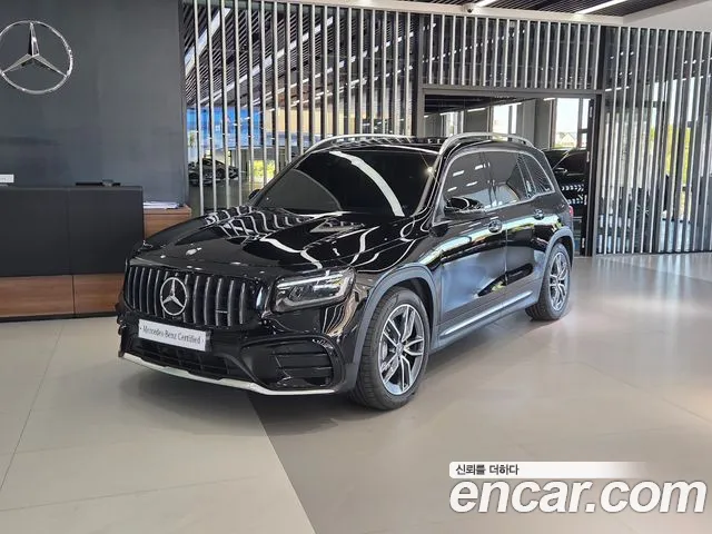 Фотография автомобиля — Mercedes-Benz GLB-Class