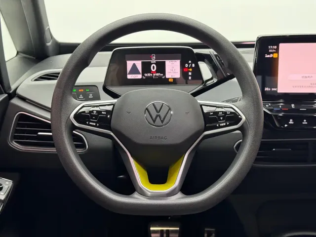 Volkswagen ID.3 — Фото автомобиля 15
