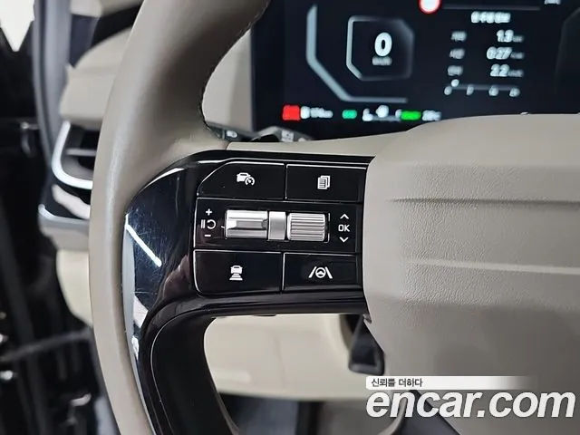Kia Carnival Generation 4 — Фото автомобиля 12