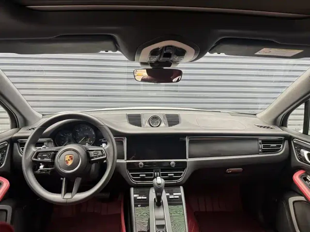 Porsche Macan — Фото автомобиля 20