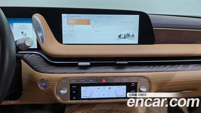 Genesis G90 Бензин 3.5 турбо AWD — Фото автомобиля 13