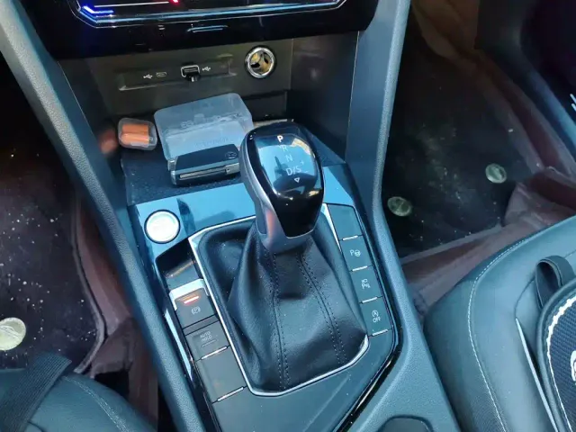 Volkswagen Tiguan L — Фото автомобиля 10