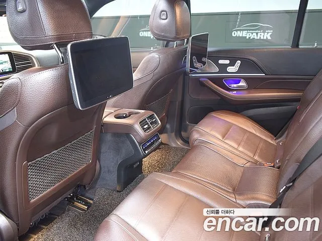 Mercedes-Benz GLS-Class — Фото автомобиля 8