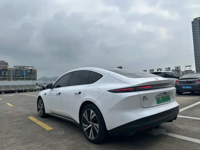 NIO NIO ET5 2024 75kWh — Фото автомобиля 9