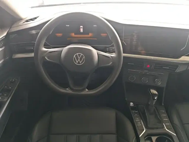 Volkswagen Passat — Фото автомобиля 10