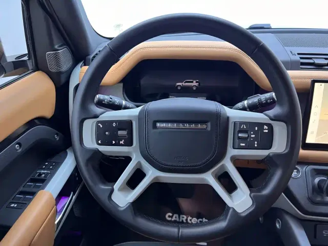 Land Rover Defender — Фото автомобиля 22