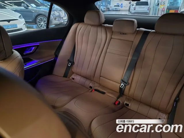 Mercedes-Benz E-Class W214 — Фото автомобиля 16