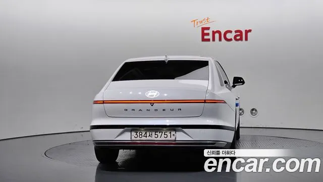 Hyundai Grandeur GN7 — Фото автомобиля 4