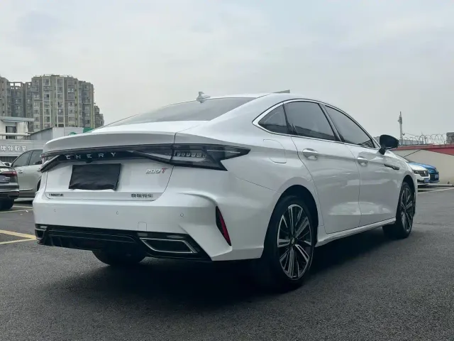 Chery Arrizo 8 — Фото автомобиля 7