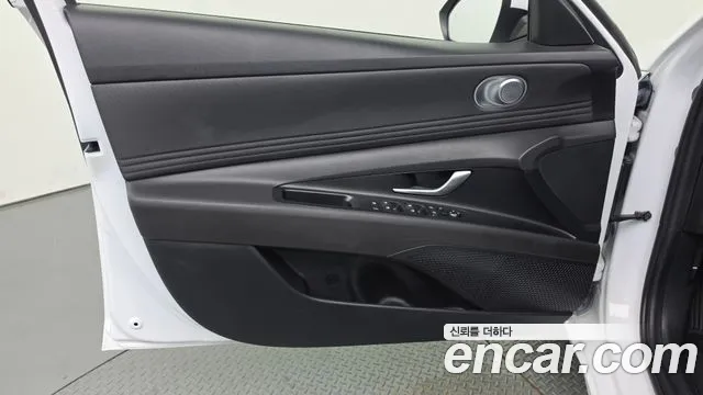 Hyundai Avante — Фото автомобиля 13