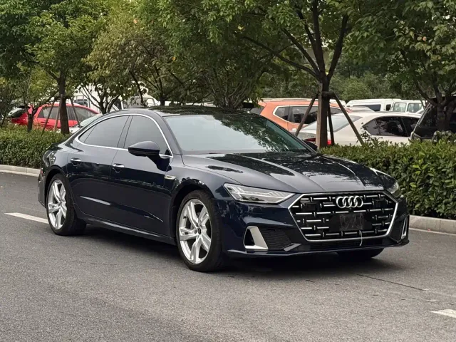 Audi A7L — Фото автомобиля 22