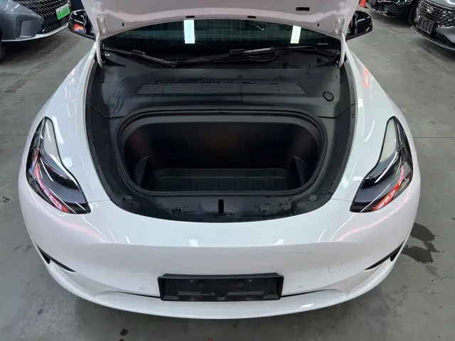 Tesla Model Y 2022 Facelift Rear-Wheel Drive Version — Фото автомобиля 16