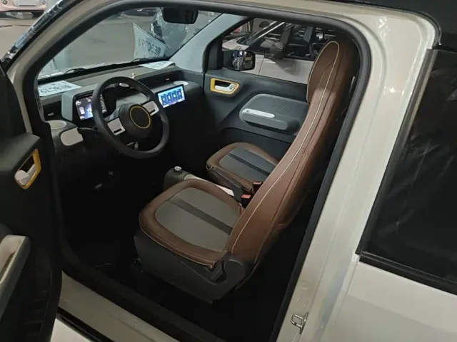 Wuling Hongguang Mini EV — Фото автомобиля 14