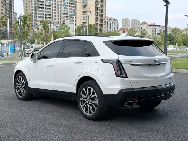 Cadillac XT5 — Фото автомобиля 5