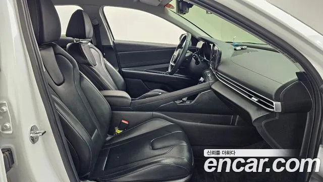 Hyundai Avante — Фото автомобиля 17