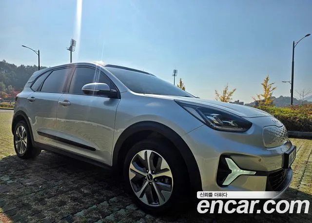Kia Niro — Фото автомобиля 8