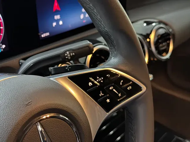 Mercedes-Benz A-Class — Фото автомобиля 11