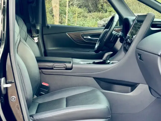 Toyota Vellfire — Фото автомобиля 7