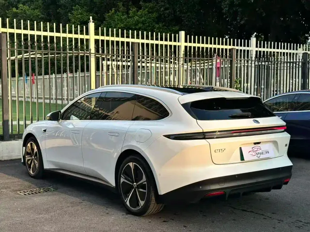 Nio ET5 Touring — Фото автомобиля 8