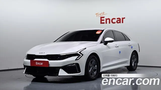 Фотография автомобиля — Kia K5 Generation 3